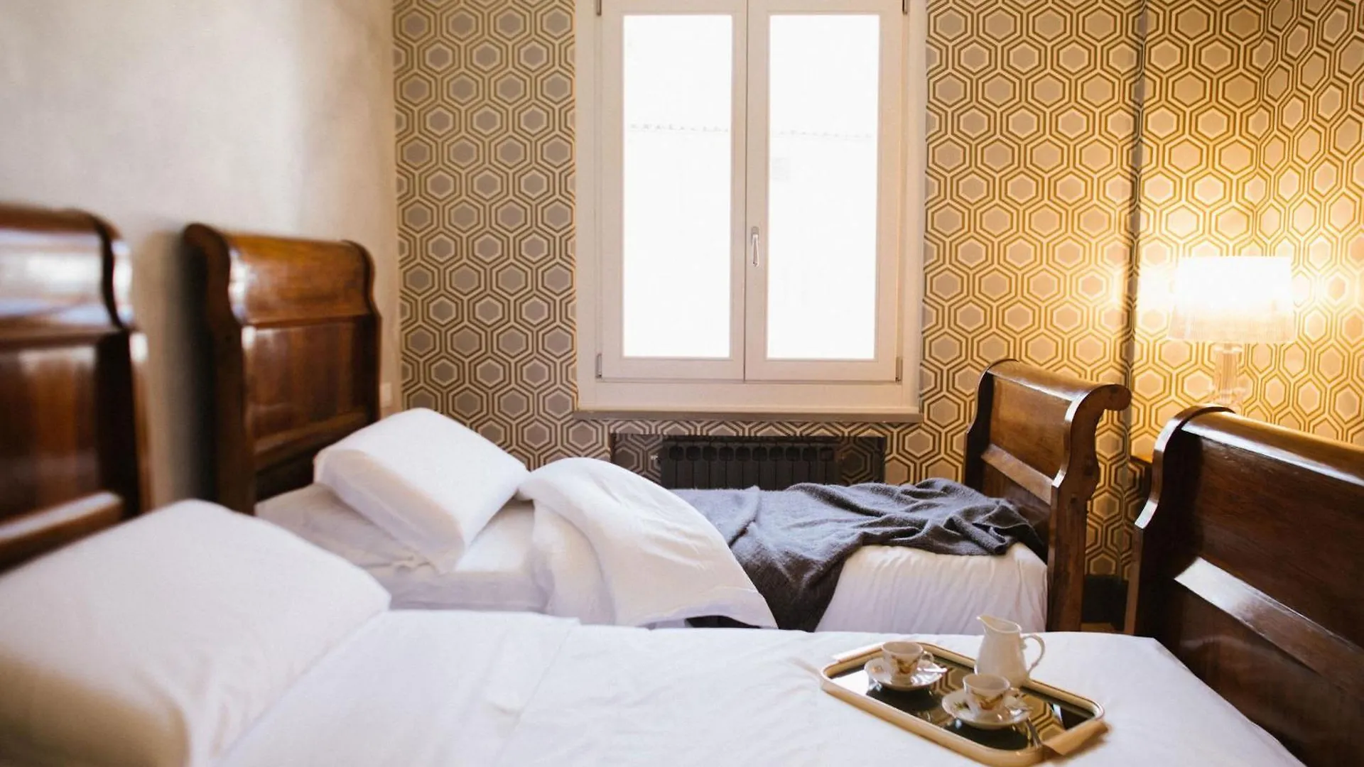 Bed and Breakfast Sotto I Sassi Guiglia 0*,  Italia